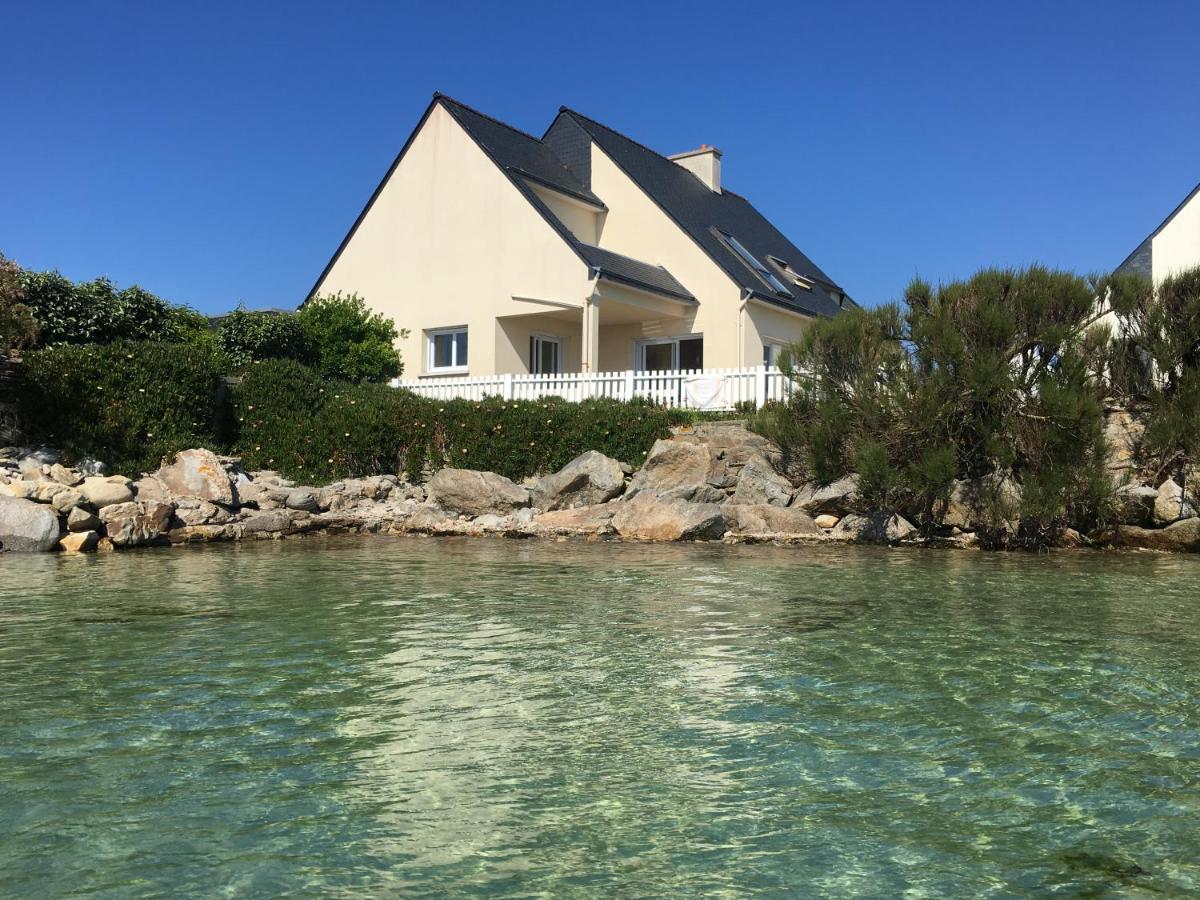 Maison Les Pieds Dans L Eau Roscoff Exterior photo