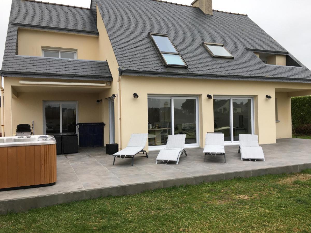Maison Les Pieds Dans L Eau Roscoff Exterior photo
